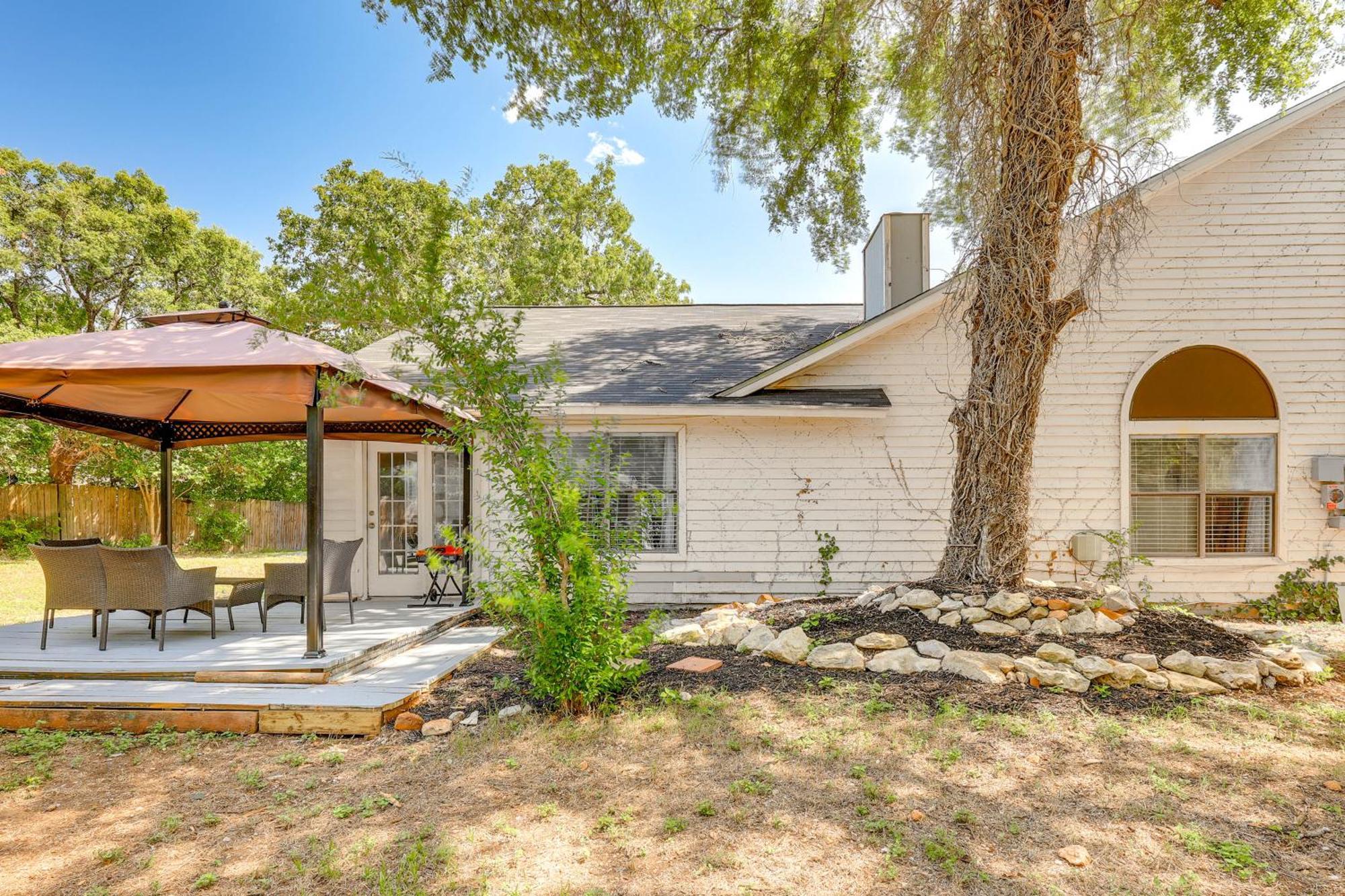 Spacious San Antonio Home Google Fiber, Game Room Eksteriør billede