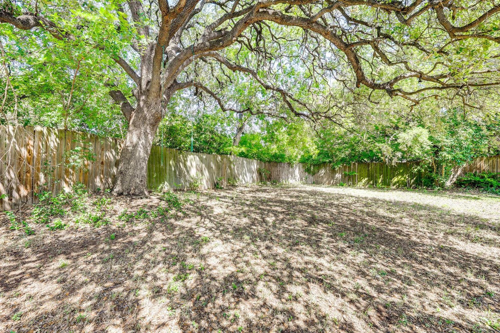 Spacious San Antonio Home Google Fiber, Game Room Eksteriør billede